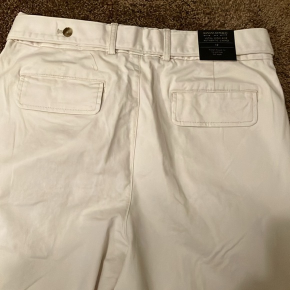 BANANA REPUBLIC.AUTHENTIC CHINO PANTS. SIZE 12. COMES WITH BELT.HAS POCKETS. NWT - Picture 11 of 12